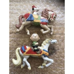 1960s Peanuts Porcelain Carousel Horse Ornaments Charlie Brown & Snoopy ISSUES!